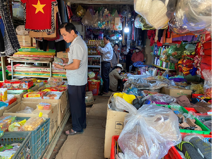 Xã Ea Hiao ra quân kiểm tra an toàn vệ sinh thực phẩm nhân “Tháng hành động vì an toàn thực phẩm” năm 2023